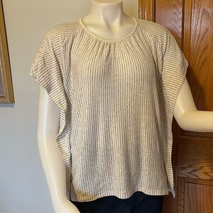 Pure Jill Gray/White Short Sleeve Top. Size M